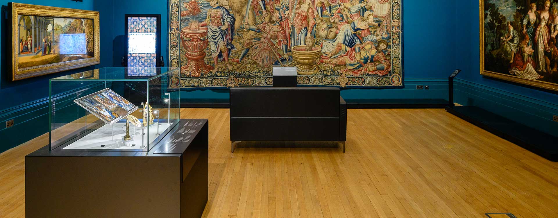 led stem lighting in the walker art gallery