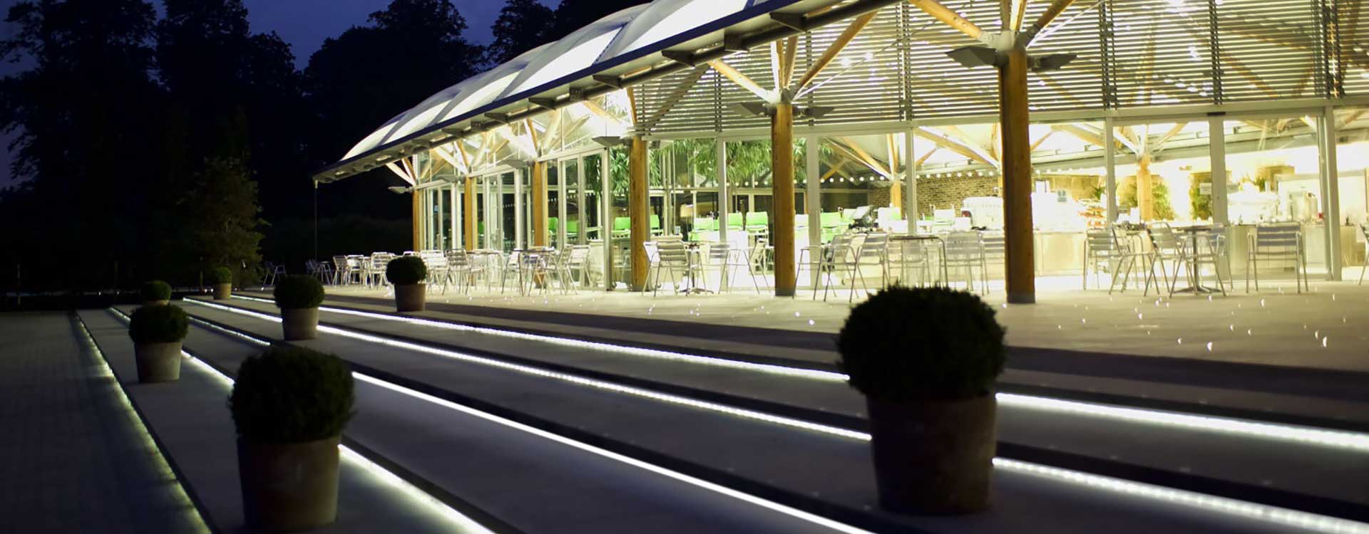 fibre optic lighting in alnwick gardens