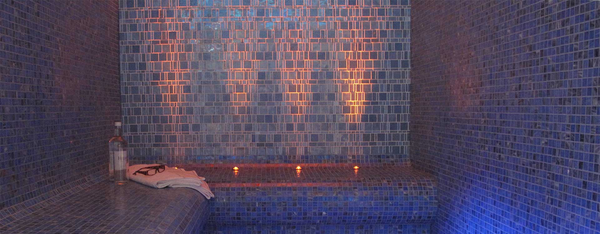 fibre optic lighting in a private pool