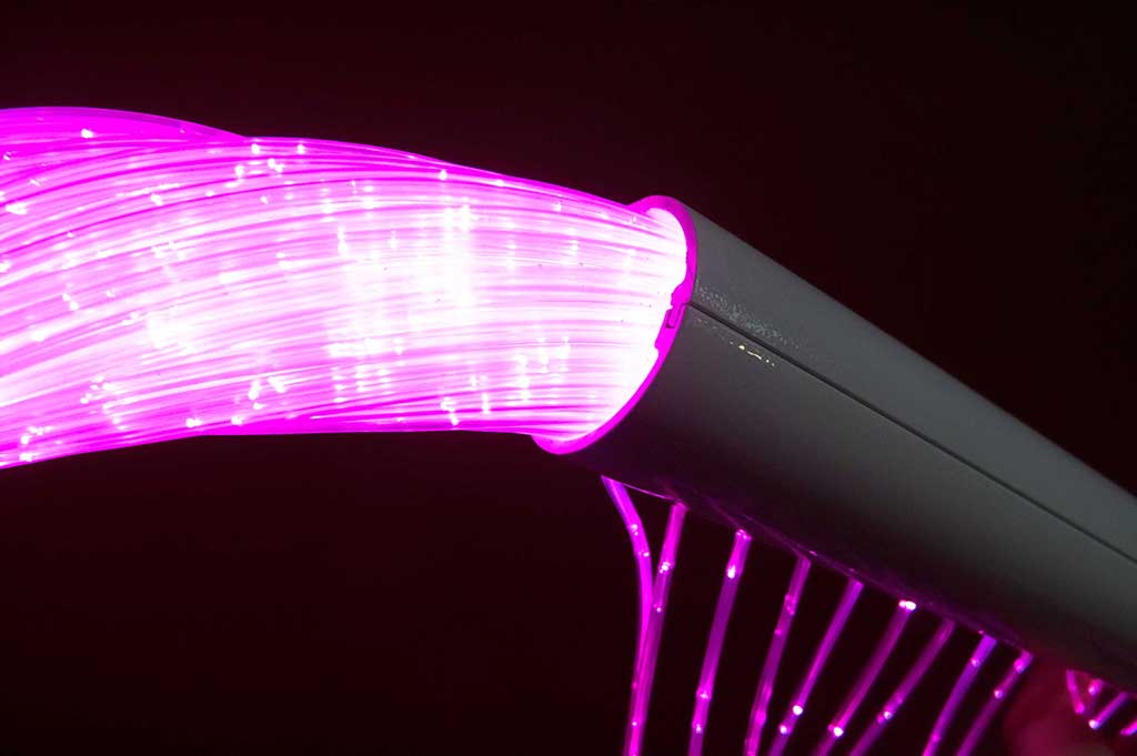 fibre optic sensory wall tube for flat mounting on wall or above door